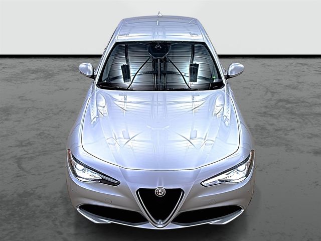 2021 Alfa Romeo Giulia Base