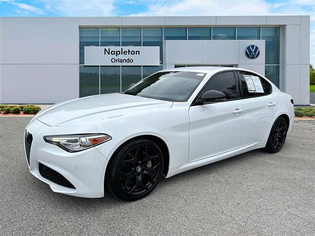 2021 Alfa Romeo Giulia Base