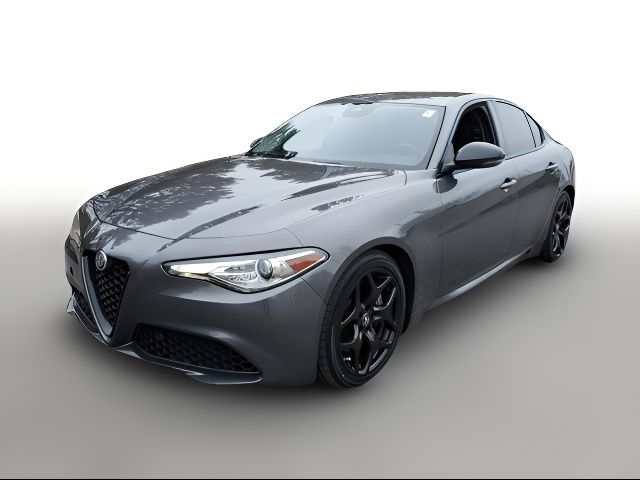 2021 Alfa Romeo Giulia Base