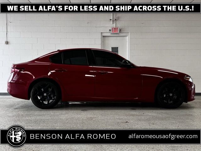 2021 Alfa Romeo Giulia Base