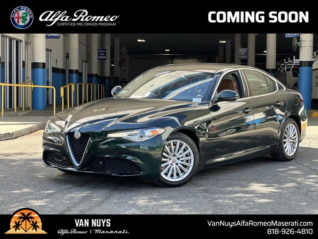 2021 Alfa Romeo Giulia Base