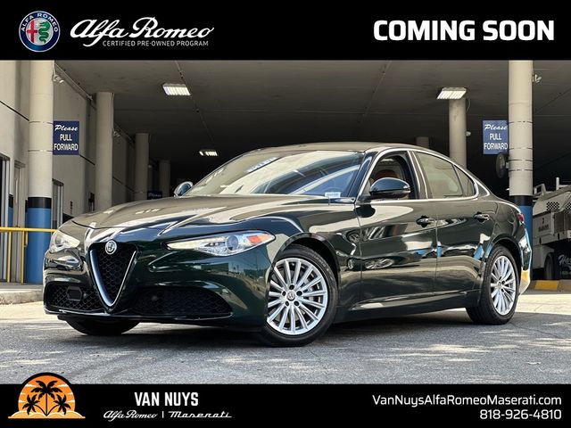 2021 Alfa Romeo Giulia Base