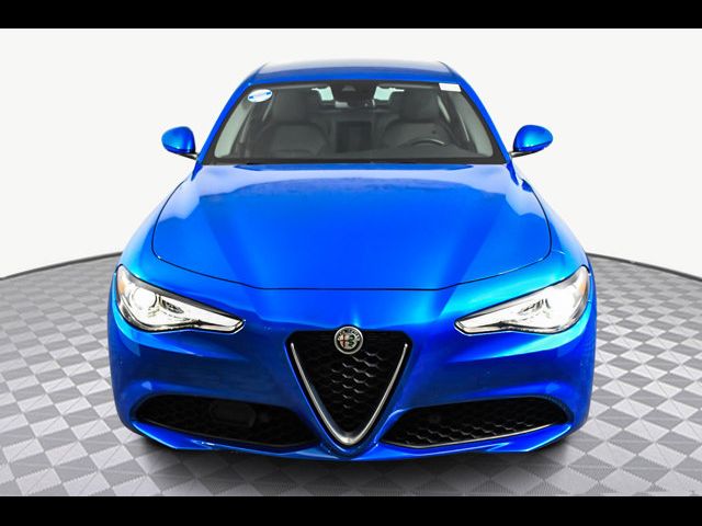 2021 Alfa Romeo Giulia Base