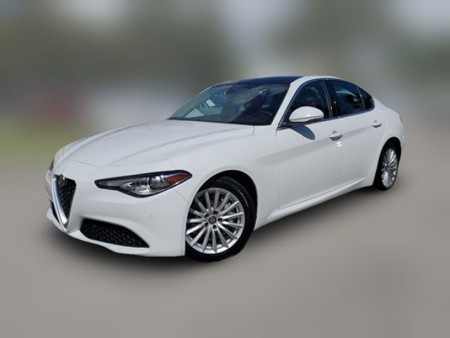 2021 Alfa Romeo Giulia Base