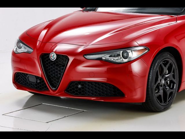 2021 Alfa Romeo Giulia Base