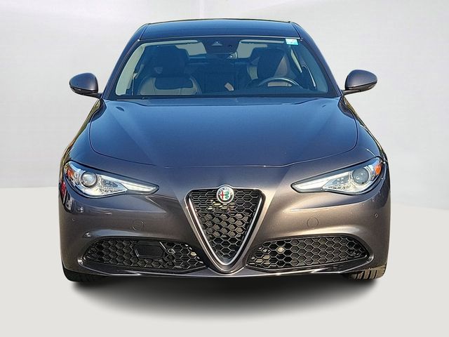 2021 Alfa Romeo Giulia Base