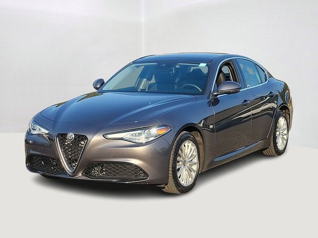 2021 Alfa Romeo Giulia Base