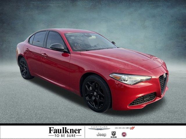 2021 Alfa Romeo Giulia Base