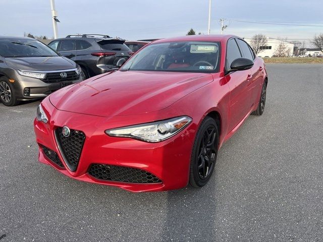 2021 Alfa Romeo Giulia Base