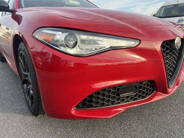 2021 Alfa Romeo Giulia Base