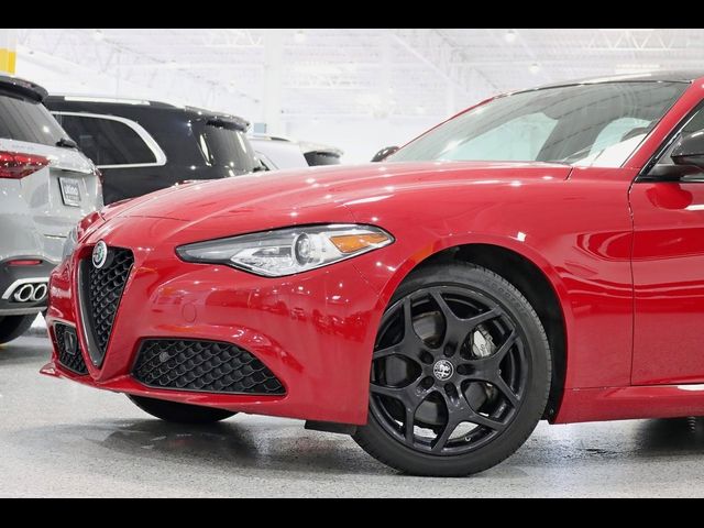 2021 Alfa Romeo Giulia Base