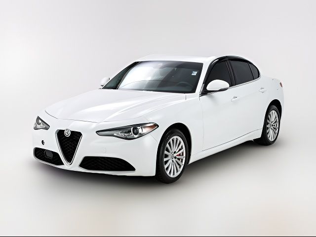 2021 Alfa Romeo Giulia Base