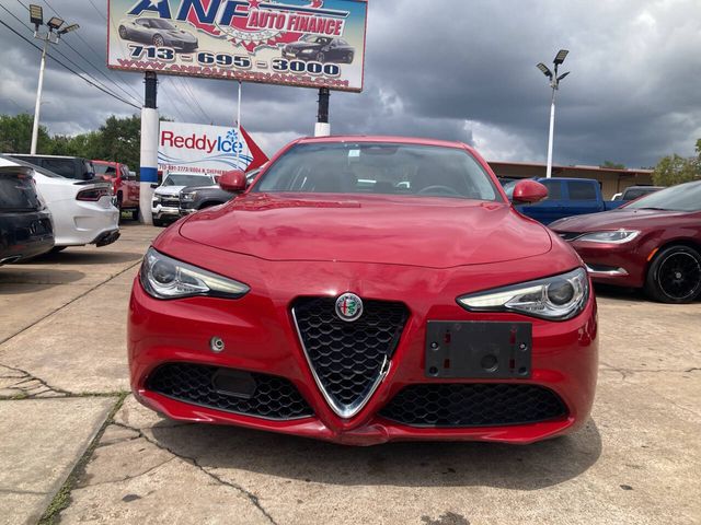 2021 Alfa Romeo Giulia Base