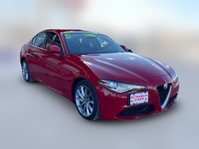 2021 Alfa Romeo Giulia Base