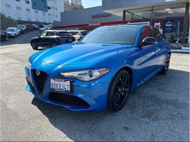 2021 Alfa Romeo Giulia Base