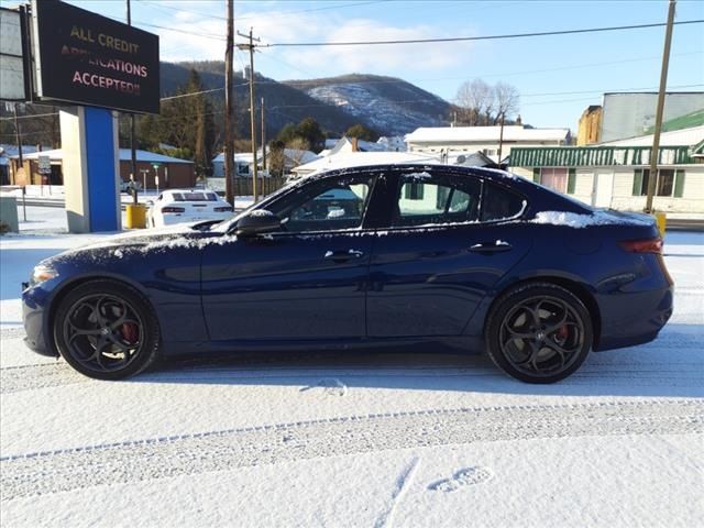 2021 Alfa Romeo Giulia Ti Sport