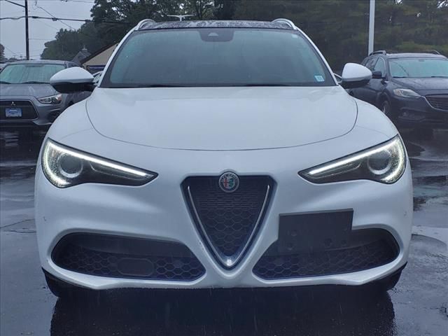 2021 Alfa Romeo Stelvio Base