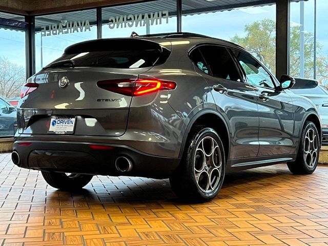 2021 Alfa Romeo Stelvio Base