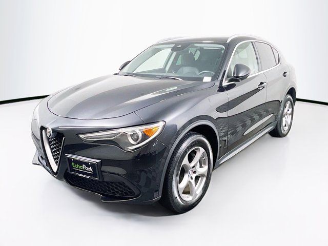 2021 Alfa Romeo Stelvio Base