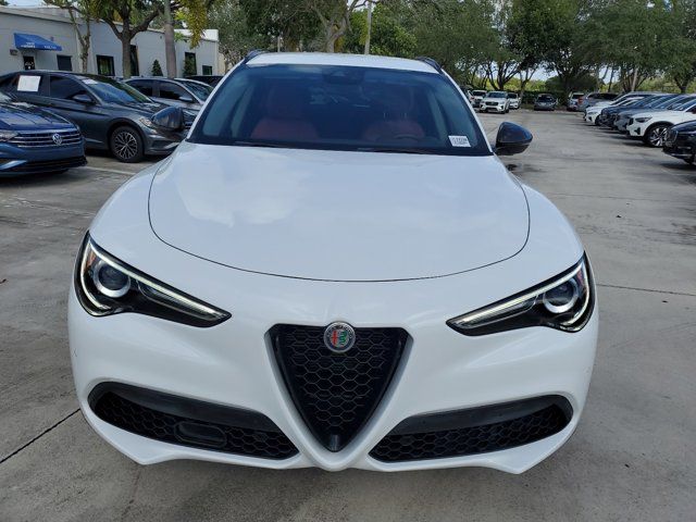 2021 Alfa Romeo Stelvio Base