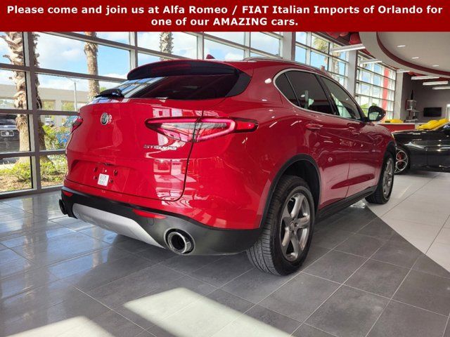 2021 Alfa Romeo Stelvio Base