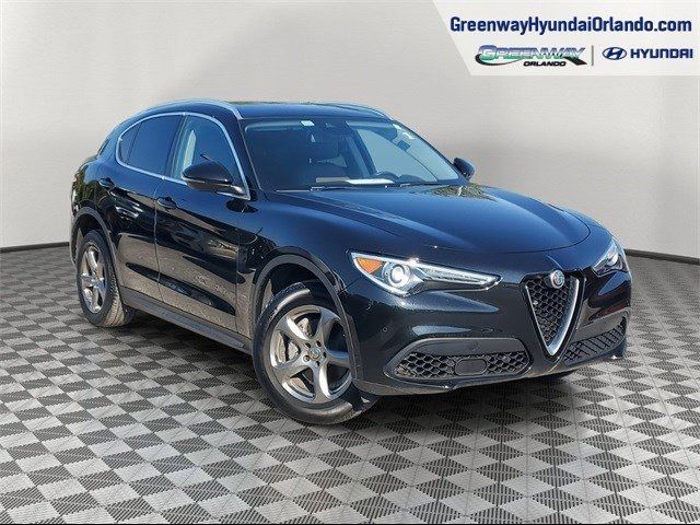 2021 Alfa Romeo Stelvio Base