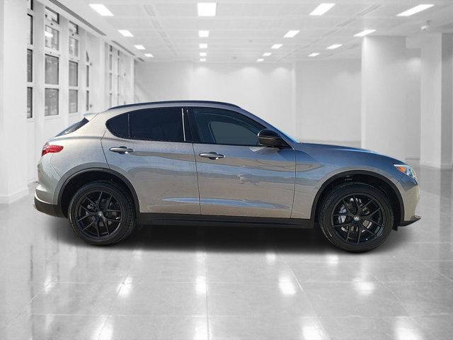 2021 Alfa Romeo Stelvio Base