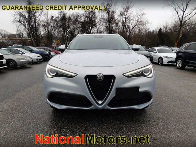 2021 Alfa Romeo Stelvio Base