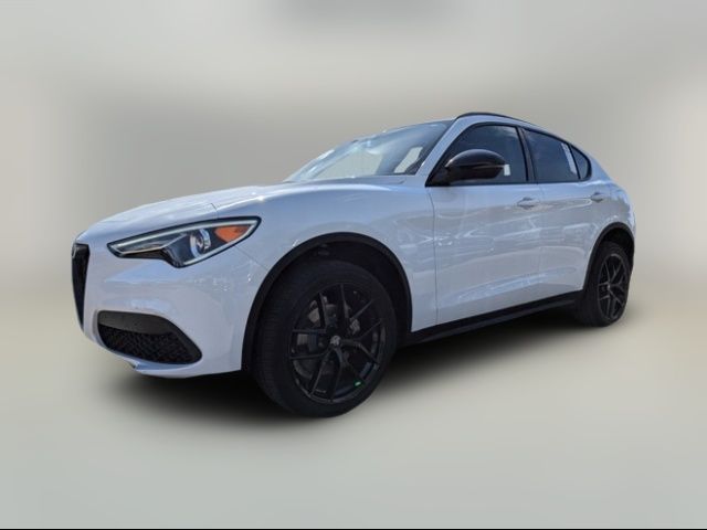 2021 Alfa Romeo Stelvio Base