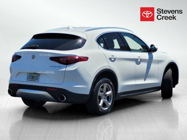 2021 Alfa Romeo Stelvio Base