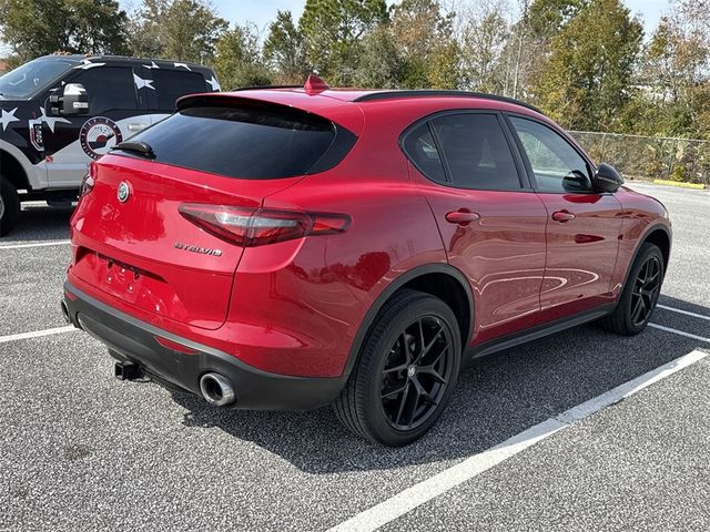 2021 Alfa Romeo Stelvio Base