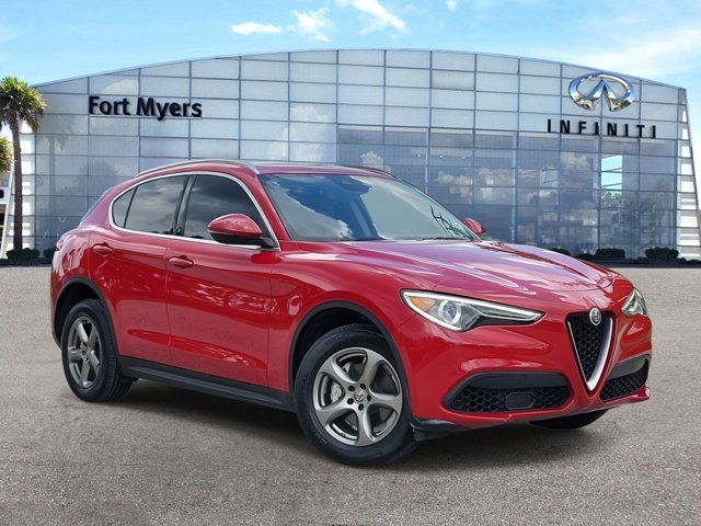 2021 Alfa Romeo Stelvio Base