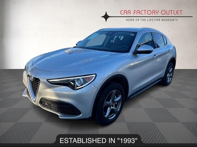 2021 Alfa Romeo Stelvio Base