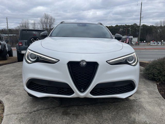 2021 Alfa Romeo Stelvio Base