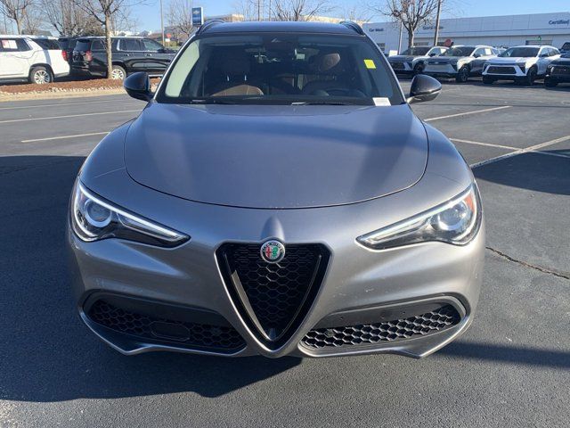 2021 Alfa Romeo Stelvio Base