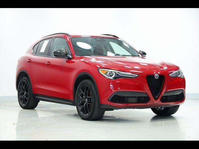 2021 Alfa Romeo Stelvio Base