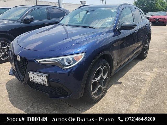 2021 Alfa Romeo Stelvio Base