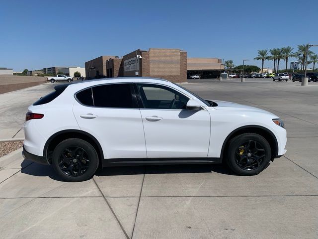 2021 Alfa Romeo Stelvio Base