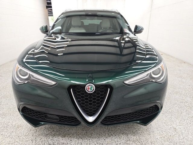 2021 Alfa Romeo Stelvio Base