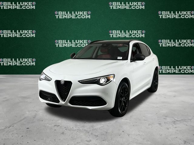 2021 Alfa Romeo Stelvio Base