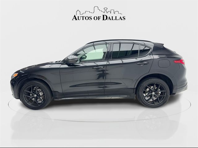 2021 Alfa Romeo Stelvio Base