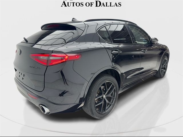 2021 Alfa Romeo Stelvio Base