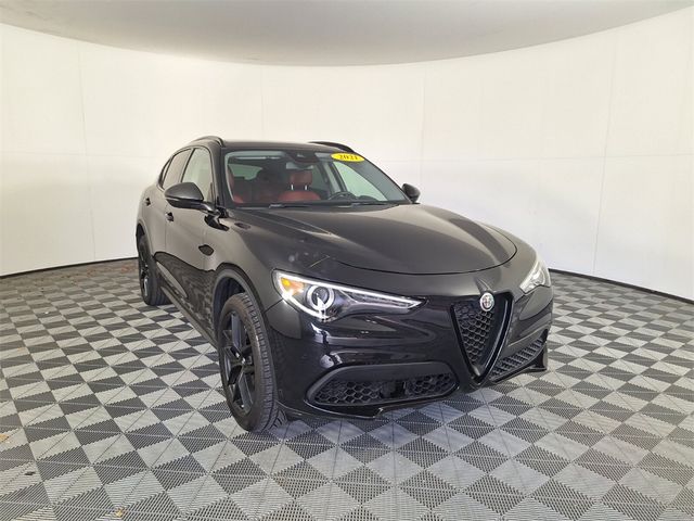 2021 Alfa Romeo Stelvio Base