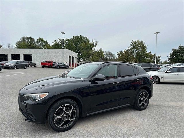 2021 Alfa Romeo Stelvio Base