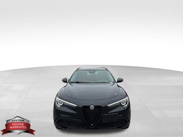 2021 Alfa Romeo Stelvio Base