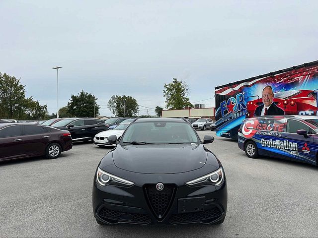 2021 Alfa Romeo Stelvio Base