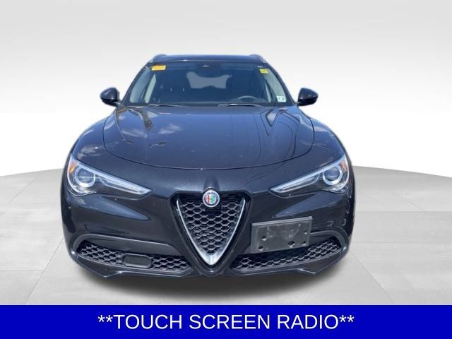 2021 Alfa Romeo Stelvio Base