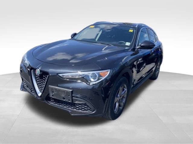 2021 Alfa Romeo Stelvio Base