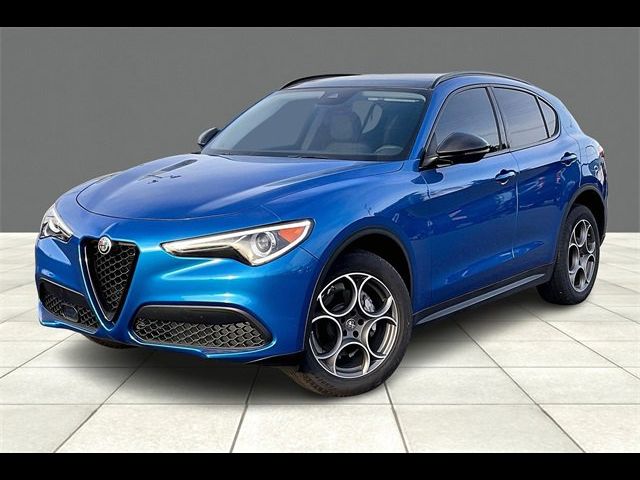 2021 Alfa Romeo Stelvio Base