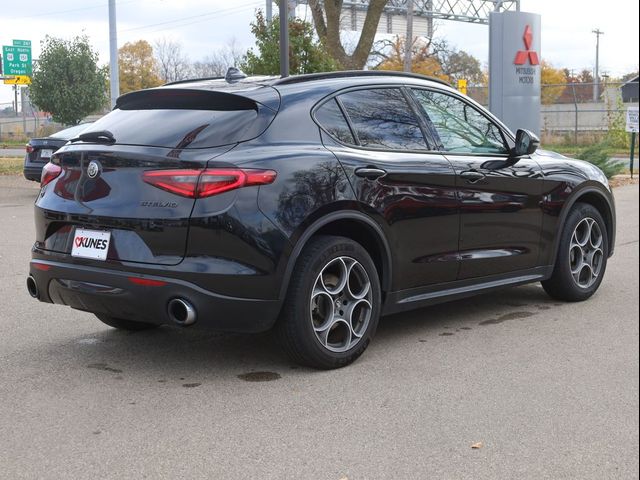 2021 Alfa Romeo Stelvio Base